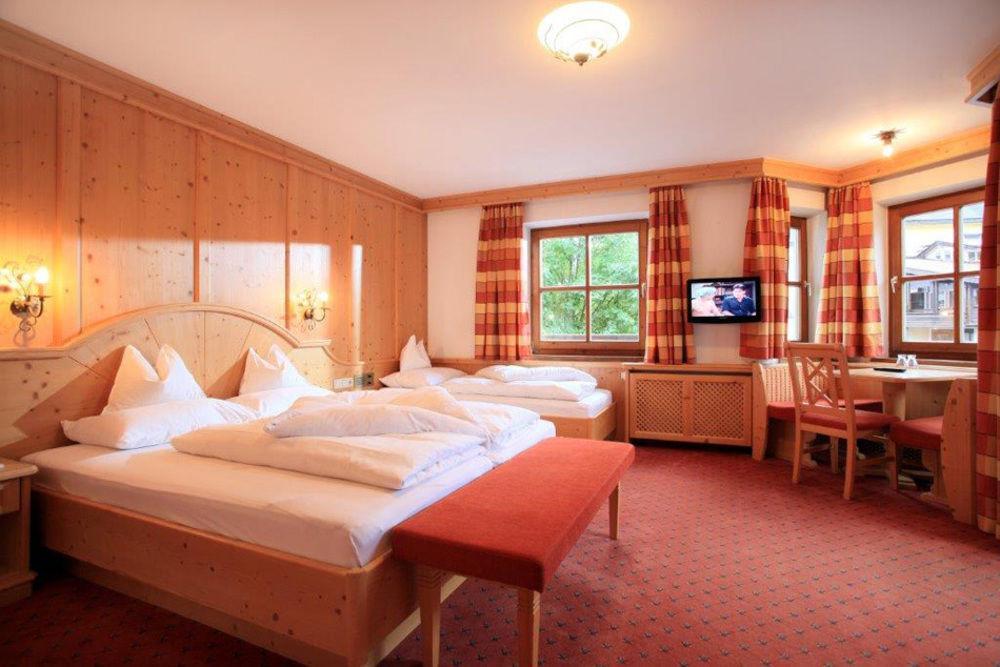 Hotel Kirchenwirt Kirchberg in Tirol Exteriör bild